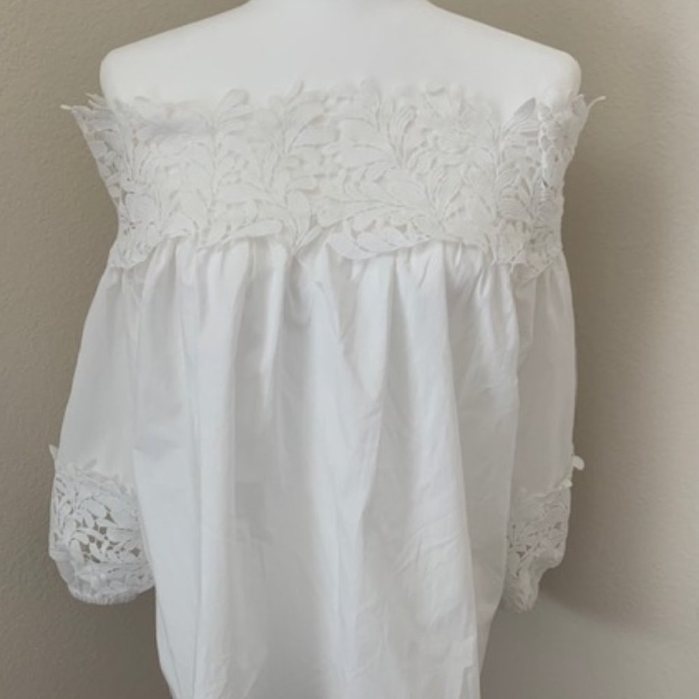 NWT Peach Love White Lace Off-Shoulder Blouse